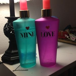 Two Victoria Secret sprays bundle!