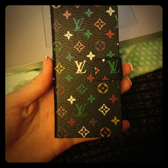 Louie Vuitton iPhone 5 case