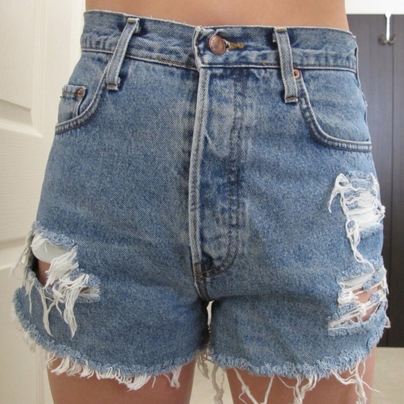❌SOLD❌ Price✂- High waist denim shorts