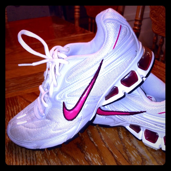 Nike women's 8 1/2