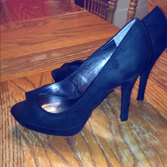 Sold online - Picture 3 of 4