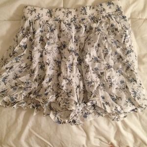 Brandy Melville floral shorts