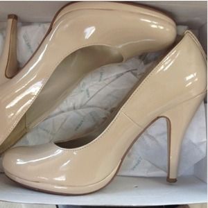 Nude pumps (2nd pair)