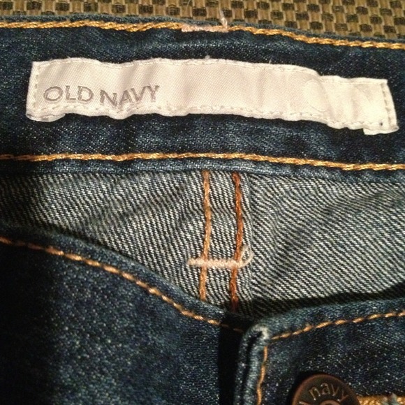 Old Navy cut-off shorts - Picture 3 of 3
