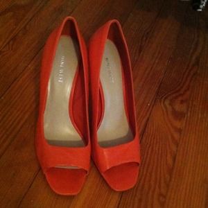 Nine West peep toe heels