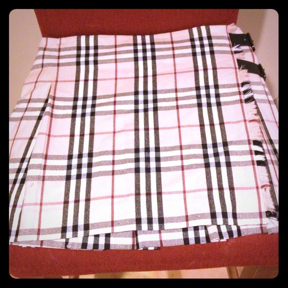 *REDUCED* BURBERRY KILT - 100% Authentic
