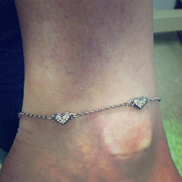 🔴SOLD IN BUNDLE Brighton anklet