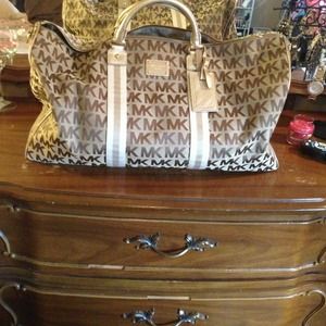 Michael Kors duffle/carry on