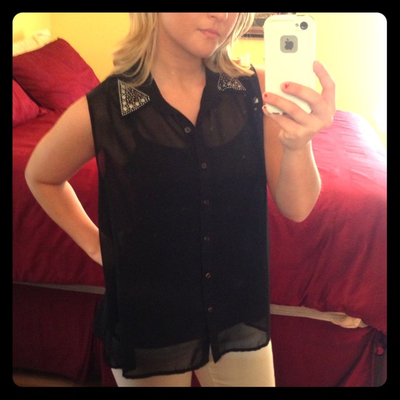 ❗REDUCED❗Chiffon button up! ⚡⚡