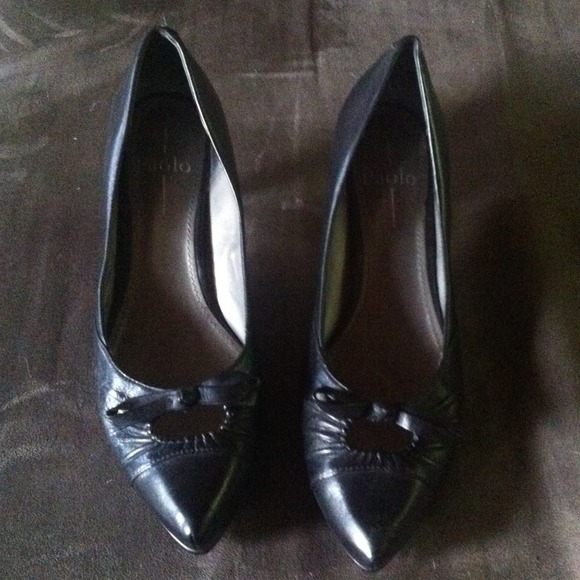Black leather Linea Paolo shoe SZ 10, fit like 9.5