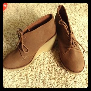 Camel wedge booties!