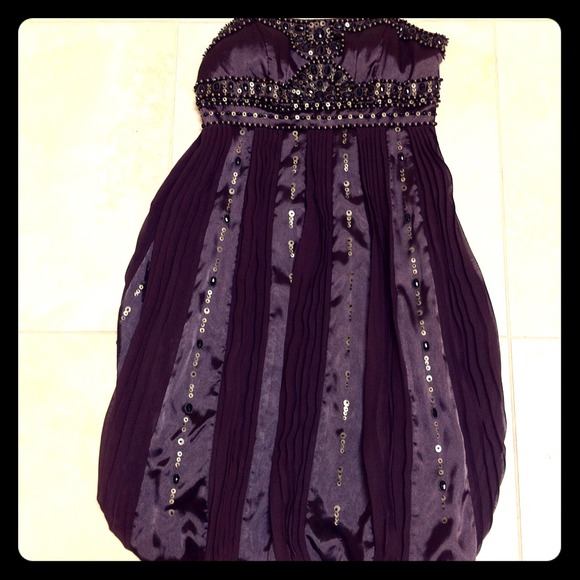 Gorgeous chocolate sack dress by Suewon. Homecming