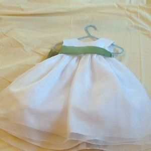 Flower girl dress! Size: 24 months