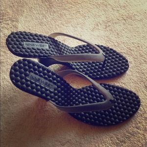 Nine west spring/summer sandals New✨0nly $9