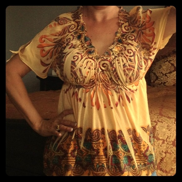 Colorful  blouse just in time for summer! ☀