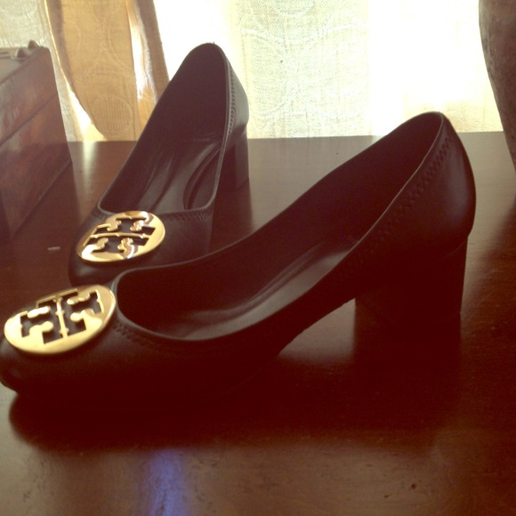 Tory Burch low pumps