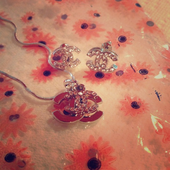 🌟RESERVED🌟Chanel set