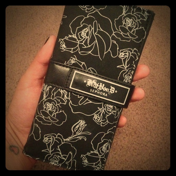 Kat Von D brush case