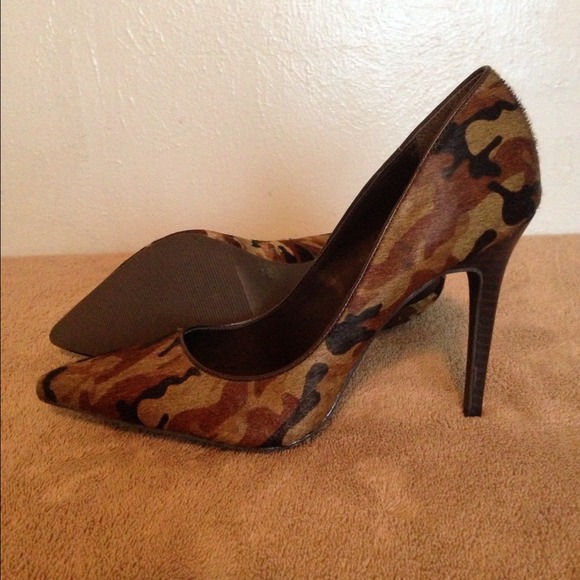 💥💥REDUCED💥💥Camo Heels in Faux Fur