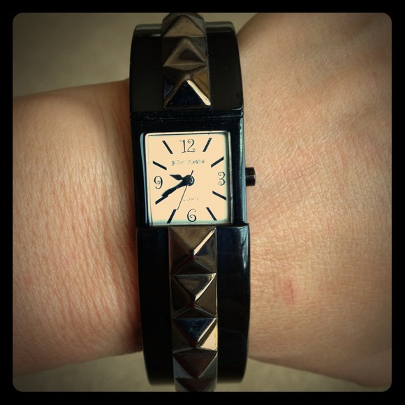👍REDUCED👍New...Betsy Johnson bracelet watch