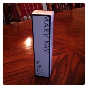 MaryKay Oil-free eye makeup remover