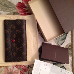 New LV Red Emilie Wallet M60136