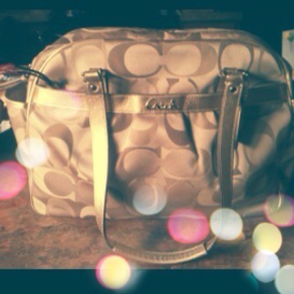 💛GOLD 💛COACH DIAPER BAG, new condition!!