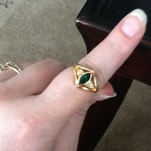 Very pretty ring !!! reduced!