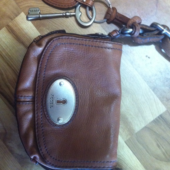 Brand new Fossil crossbody purse.