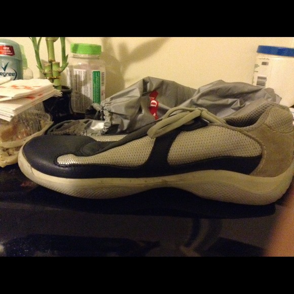 Male PRADA sneakers - Picture 2 of 3