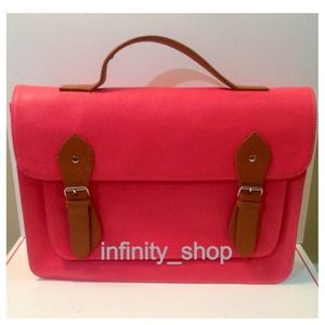 🚫Sold in a bundle🚫🌺Satchel 13" messenger bag🌺