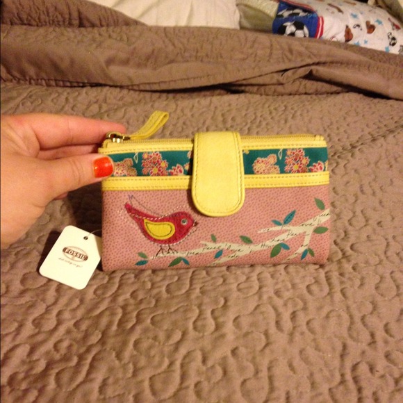 Fossil yellow leather wallet