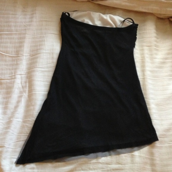Size small black gray and white tube top - Picture 2 of 3