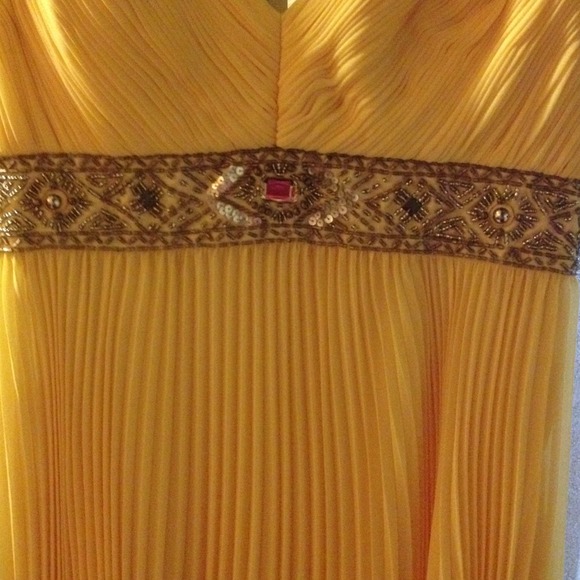 Cute summer spring dress. - Picture 2 of 2