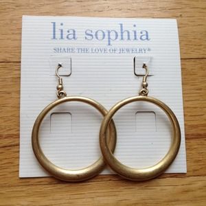 ✂️Price Cut ✂️Lia Sophia Gold Toned Hoop Earrings