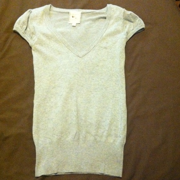 Grey short sleeve sweater top - Picture 1 of 3