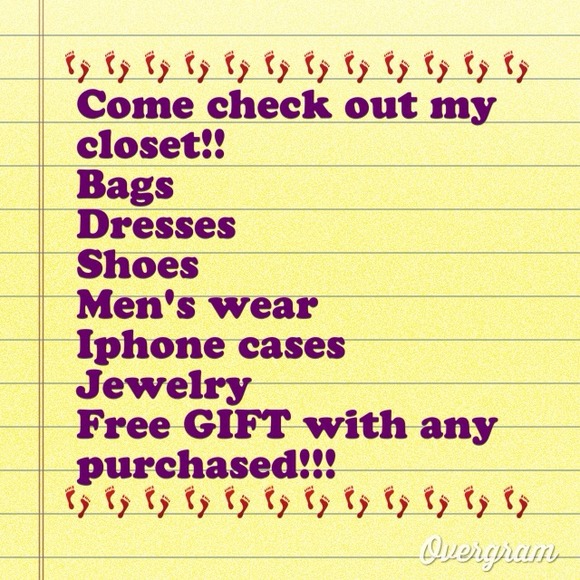 COME CHECK OUT MY CLOSET!!! FREE GIFT!!!