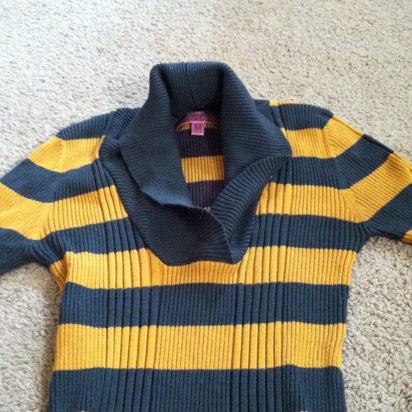 Long sleeve sweater - Picture 2 of 2