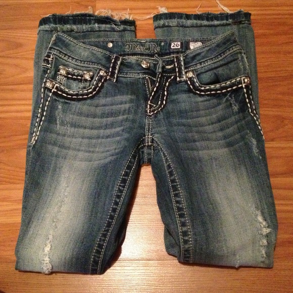 Cut threads out on bottom