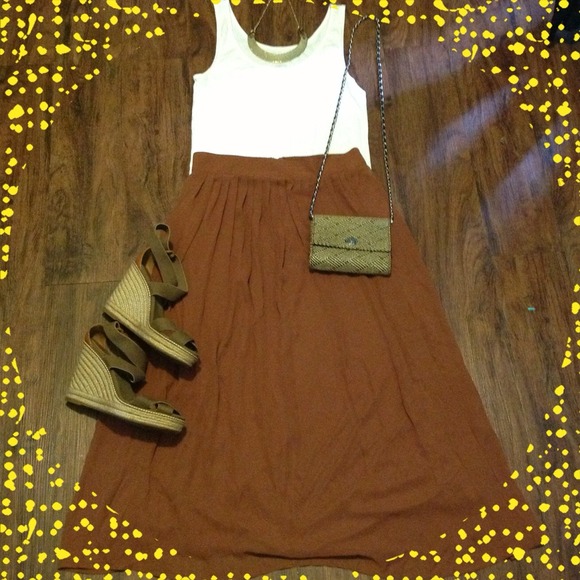 Sold// Forever 21 Pleated Maxi Skirt