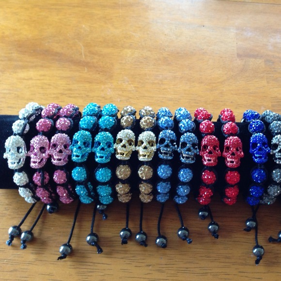 1 Shamballa skull bracelet you choose the color!! - Picture 1 of 3