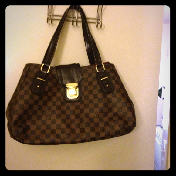 SOLD!!!!LV gm damier... pre owned.