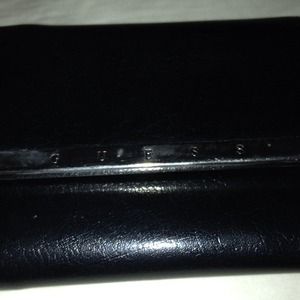Guess wallet never used 4 fold