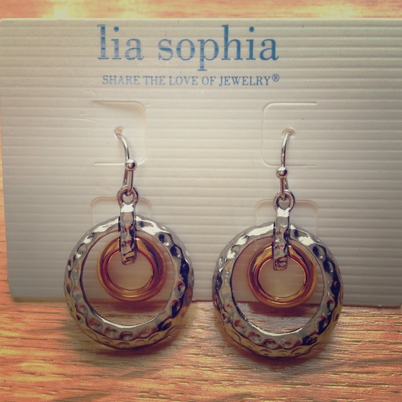 ✂️Price Cut✂️Lia Sophia two tone earrings