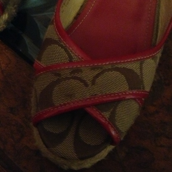 Shoes - Picture 3 of 4