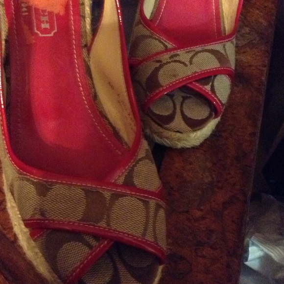 Shoes - Picture 4 of 4