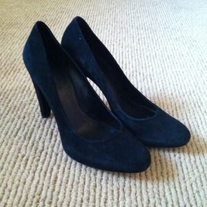 Black Suede Pumps