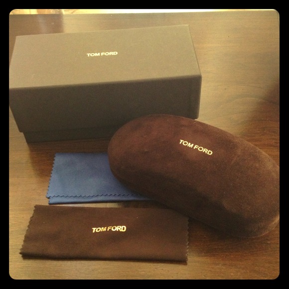 Tom Ford case and box! Lost sunglasses😞