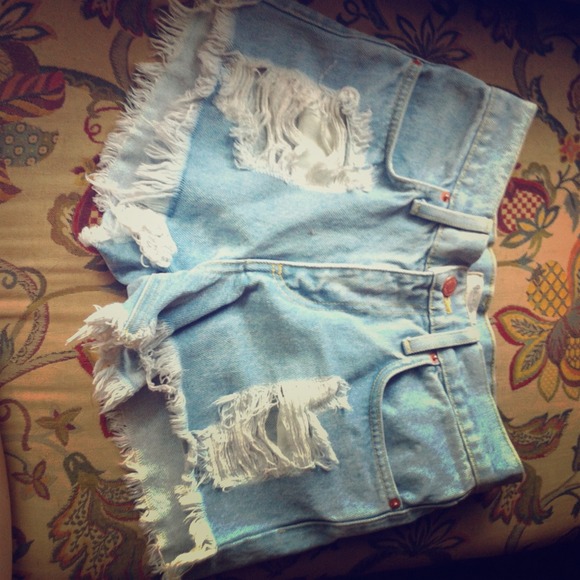 Brandy Melville High waisted shorts!