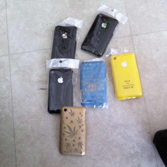 I phone 3 covers